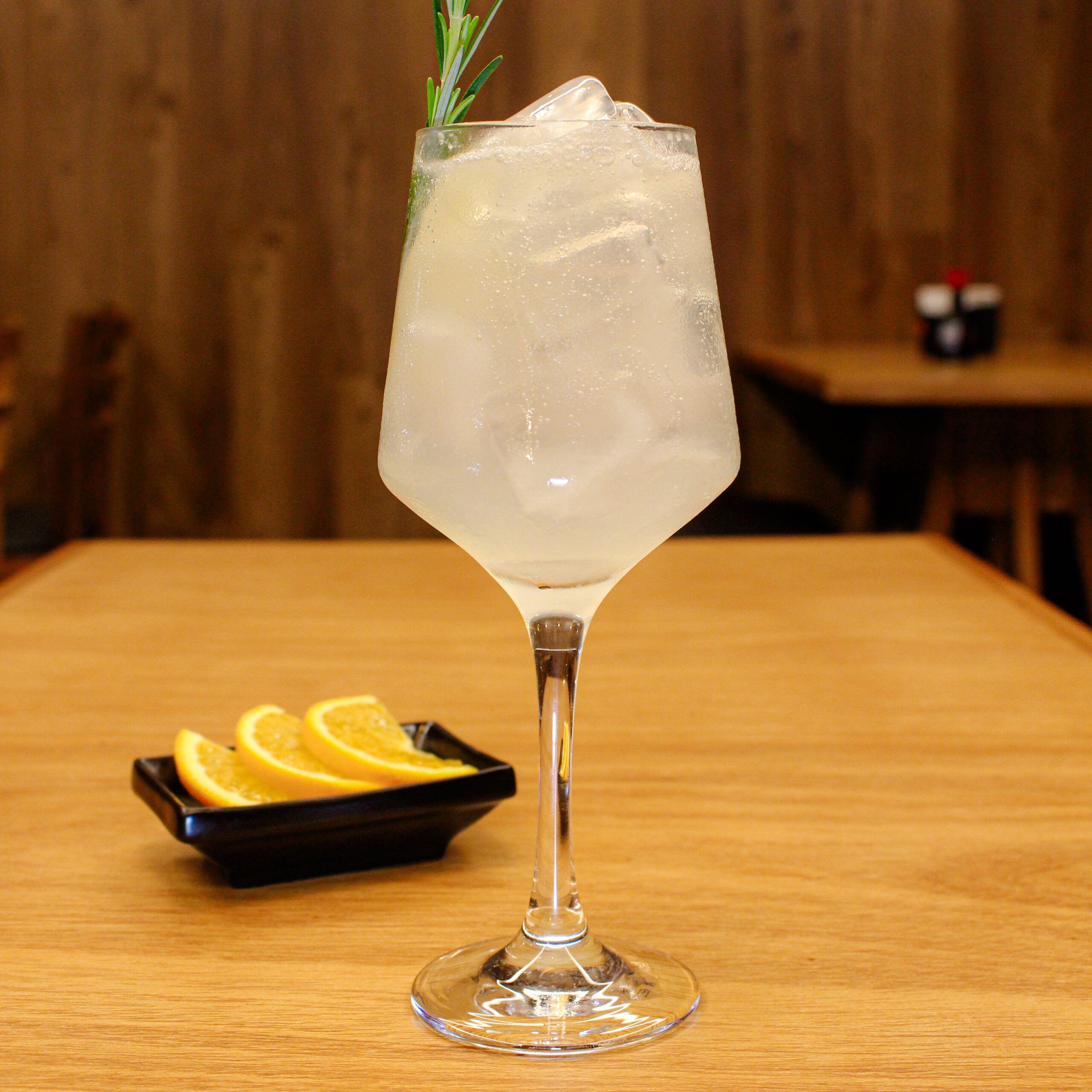 GIN TÔNICA