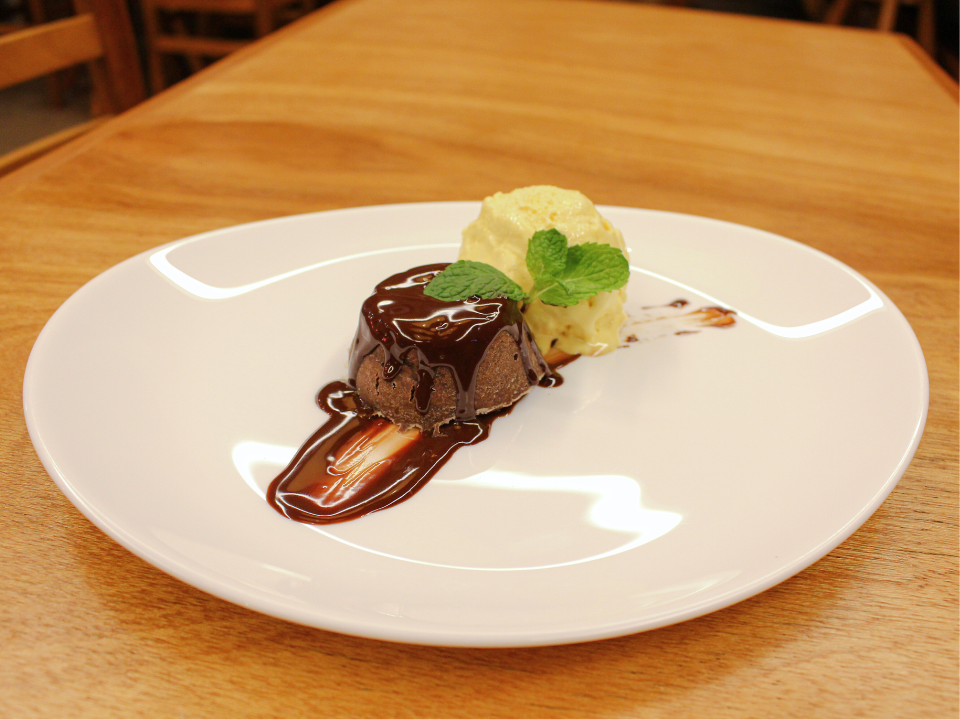 PETIT GATEAU
