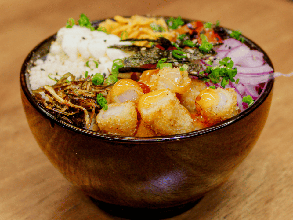 Poke de Camarão Empanado